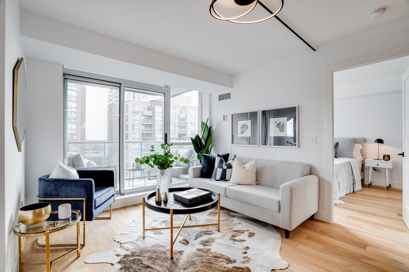 Full condo remodel, Etobicoke — living room, Toronto